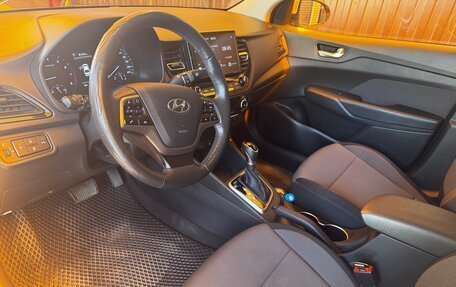Hyundai Solaris II рестайлинг, 2022 год, 1 700 000 рублей, 9 фотография