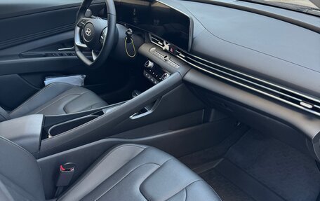Hyundai Elantra, 2024 год, 2 450 000 рублей, 11 фотография