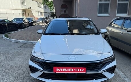 Hyundai Elantra, 2024 год, 2 450 000 рублей, 3 фотография
