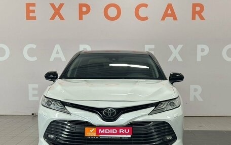 Toyota Camry, 2020 год, 3 050 000 рублей, 2 фотография