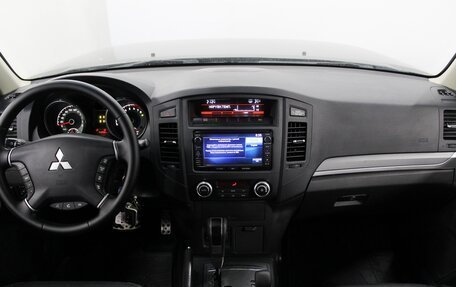 Mitsubishi Pajero IV, 2014 год, 2 790 000 рублей, 9 фотография