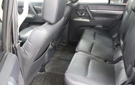Mitsubishi Pajero IV, 2014 год, 2 790 000 рублей, 10 фотография