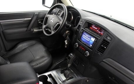 Mitsubishi Pajero IV, 2014 год, 2 790 000 рублей, 7 фотография