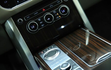 Land Rover Range Rover IV рестайлинг, 2016 год, 4 090 000 рублей, 15 фотография