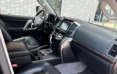 Toyota Land Cruiser 200, 2012 год, 3 000 000 рублей, 7 фотография