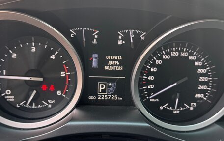 Toyota Land Cruiser 200, 2012 год, 3 000 000 рублей, 14 фотография