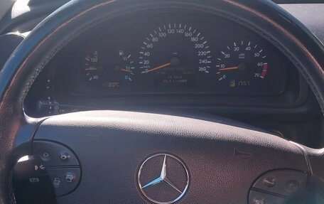 Mercedes-Benz CLK-Класс, 2001 год, 680 000 рублей, 6 фотография
