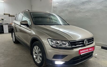 Volkswagen Tiguan II, 2019 год, 2 050 000 рублей, 6 фотография