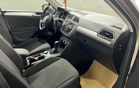 Volkswagen Tiguan II, 2019 год, 2 050 000 рублей, 8 фотография