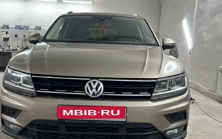Volkswagen Tiguan II, 2019 год, 2 050 000 рублей, 13 фотография