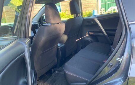 Toyota RAV4, 2016 год, 1 830 000 рублей, 8 фотография