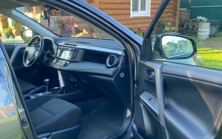 Toyota RAV4, 2016 год, 1 830 000 рублей, 15 фотография
