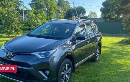 Toyota RAV4, 2016 год, 1 830 000 рублей, 16 фотография