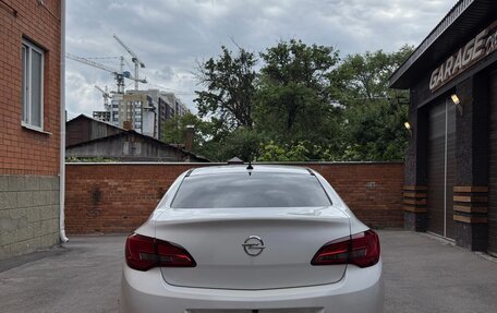 Opel Astra J, 2012 год, 1 190 000 рублей, 5 фотография