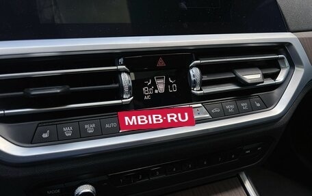 BMW 3 серия, 2019 год, 4 200 000 рублей, 16 фотография
