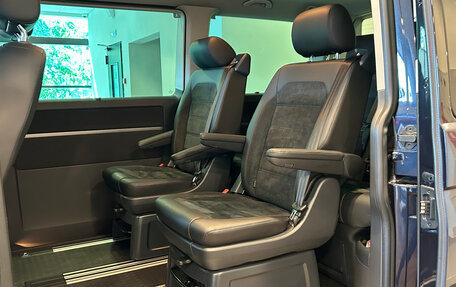 Volkswagen Multivan T6 рестайлинг, 2019 год, 4 600 000 рублей, 18 фотография