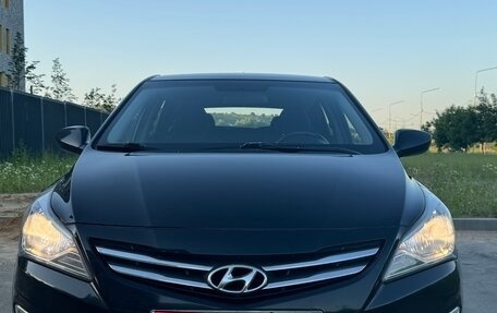 Hyundai Solaris II рестайлинг, 2014 год, 1 130 000 рублей, 1 фотография