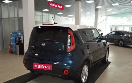 KIA Soul II рестайлинг, 2018 год, 1 555 000 рублей, 9 фотография
