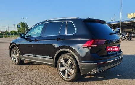 Volkswagen Tiguan II, 2017 год, 3 000 000 рублей, 5 фотография