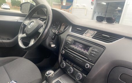 Skoda Octavia, 2013 год, 750 000 рублей, 24 фотография