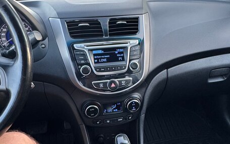 Hyundai Solaris II рестайлинг, 2014 год, 1 130 000 рублей, 27 фотография