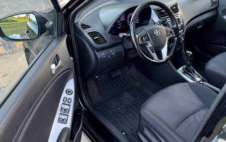 Hyundai Solaris II рестайлинг, 2014 год, 1 130 000 рублей, 26 фотография