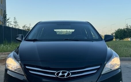 Hyundai Solaris II рестайлинг, 2014 год, 1 130 000 рублей, 25 фотография