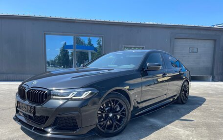 BMW 5 серия, 2022 год, 5 700 000 рублей, 3 фотография