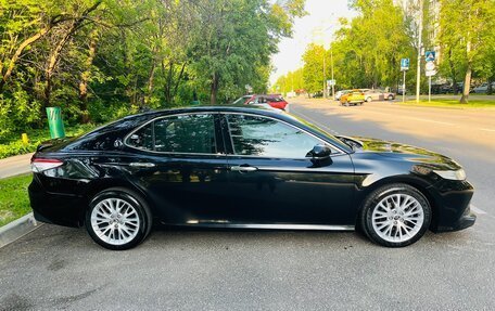 Toyota Camry, 2019 год, 2 350 000 рублей, 4 фотография