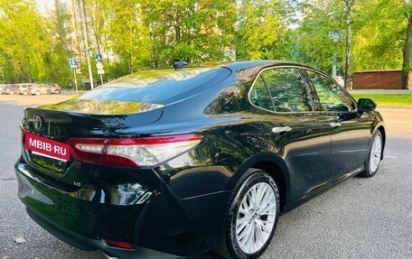 Toyota Camry, 2019 год, 2 350 000 рублей, 2 фотография