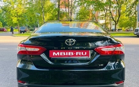 Toyota Camry, 2019 год, 2 350 000 рублей, 7 фотография