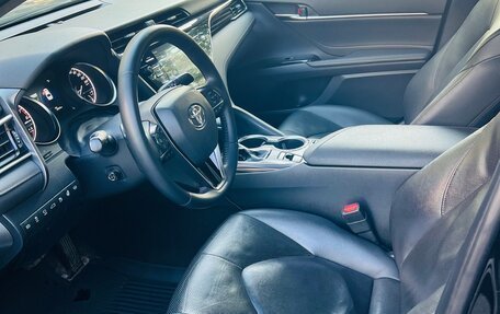 Toyota Camry, 2019 год, 2 350 000 рублей, 19 фотография