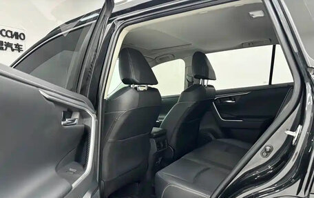 Toyota RAV4, 2020 год, 2 740 000 рублей, 8 фотография