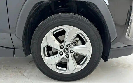 Toyota RAV4, 2020 год, 2 740 000 рублей, 17 фотография