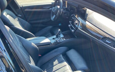 BMW 5 серия, 2018 год, 4 500 000 рублей, 8 фотография