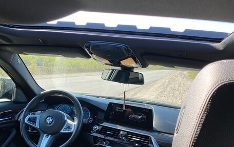 BMW 5 серия, 2018 год, 4 500 000 рублей, 11 фотография