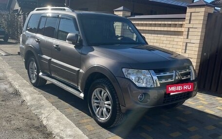 Mitsubishi Pajero IV, 2012 год, 1 820 000 рублей, 3 фотография