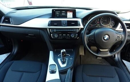 BMW 3 серия, 2019 год, 1 370 855 рублей, 6 фотография