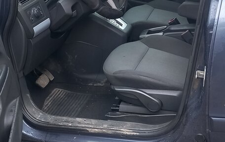 Opel Zafira B, 2006 год, 750 000 рублей, 17 фотография