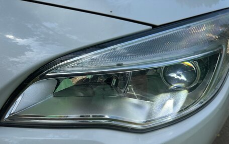 Opel Astra J, 2010 год, 750 000 рублей, 24 фотография