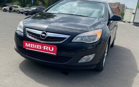 Opel Astra J, 2010 год, 650 000 рублей, 7 фотография