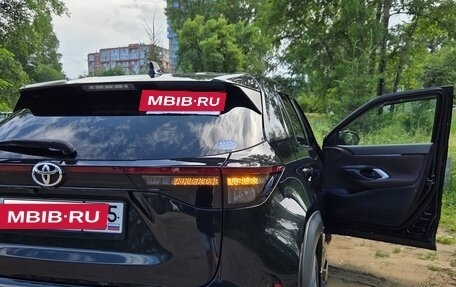 Toyota Yaris Cross, 2020 год, 2 050 000 рублей, 4 фотография