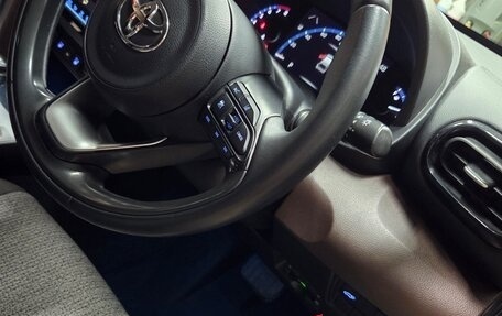 Toyota Yaris Cross, 2020 год, 2 050 000 рублей, 14 фотография