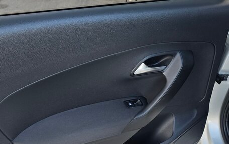 Volkswagen Polo VI (EU Market), 2013 год, 1 000 000 рублей, 15 фотография