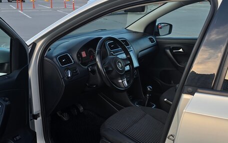 Volkswagen Polo VI (EU Market), 2013 год, 1 000 000 рублей, 21 фотография