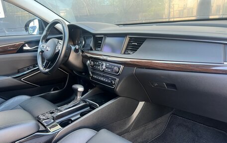 KIA K7, 2019 год, 2 600 000 рублей, 13 фотография