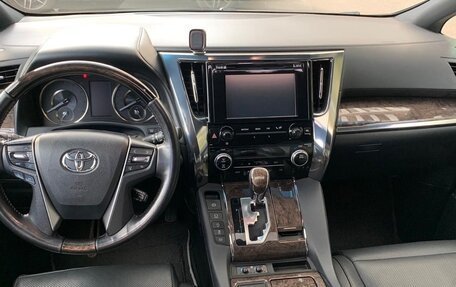 Toyota Alphard III, 2018 год, 4 800 000 рублей, 19 фотография