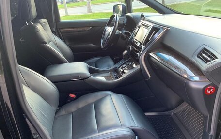 Toyota Alphard III, 2018 год, 4 800 000 рублей, 16 фотография
