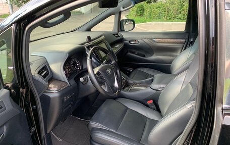 Toyota Alphard III, 2018 год, 4 800 000 рублей, 25 фотография