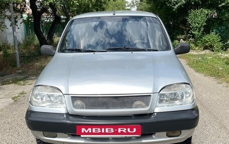 Chevrolet Niva I рестайлинг, 2003 год, 360 000 рублей, 2 фотография